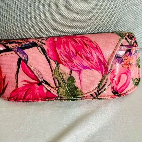 Consuela Brynn Sunglasses Case - Picture 6 of 6
